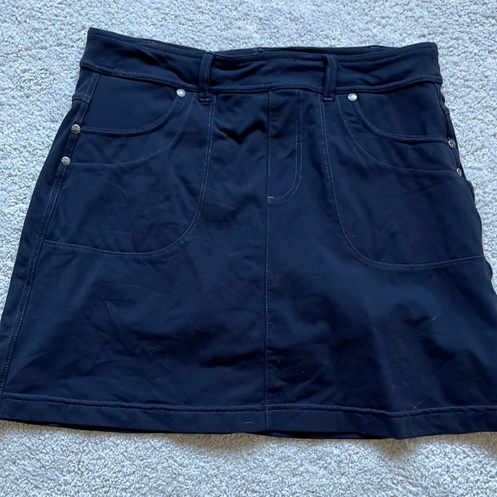 Black Athleta skort